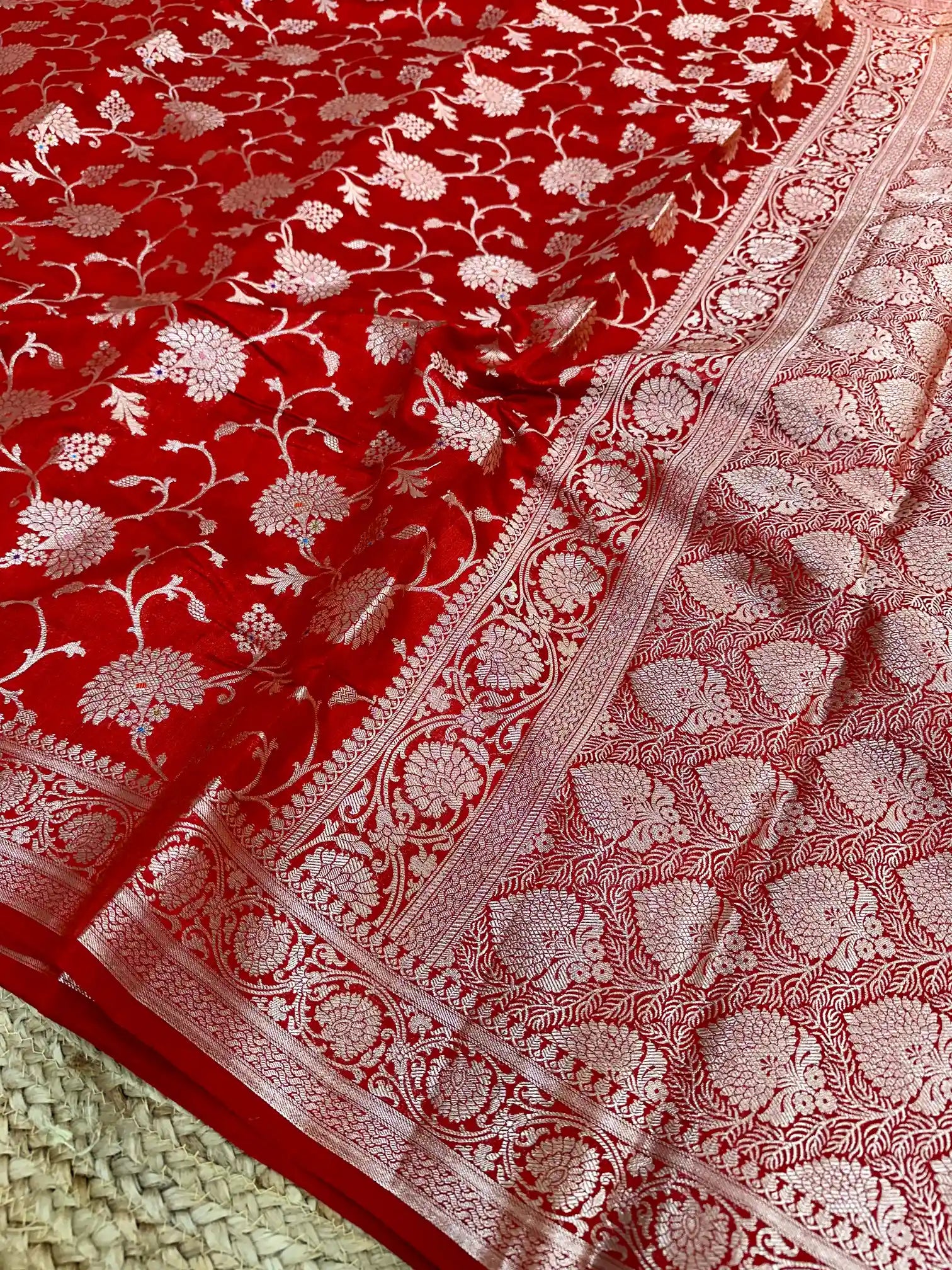 Bridal Red Intricate Meenakari Chiniya Silk Banarasi Saree