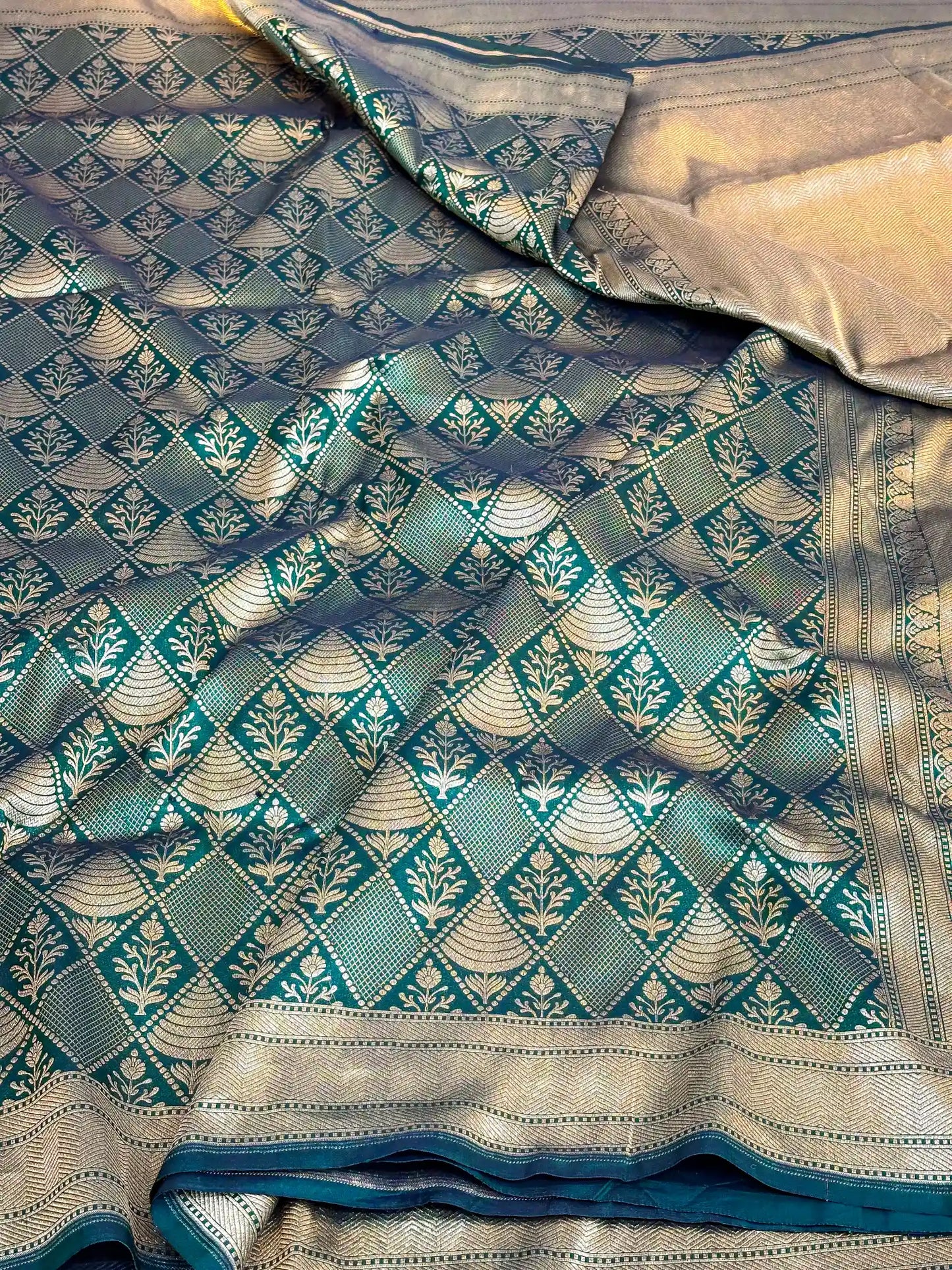 Dark Green Flora Box Pure Katan Silk Banarasi Saree