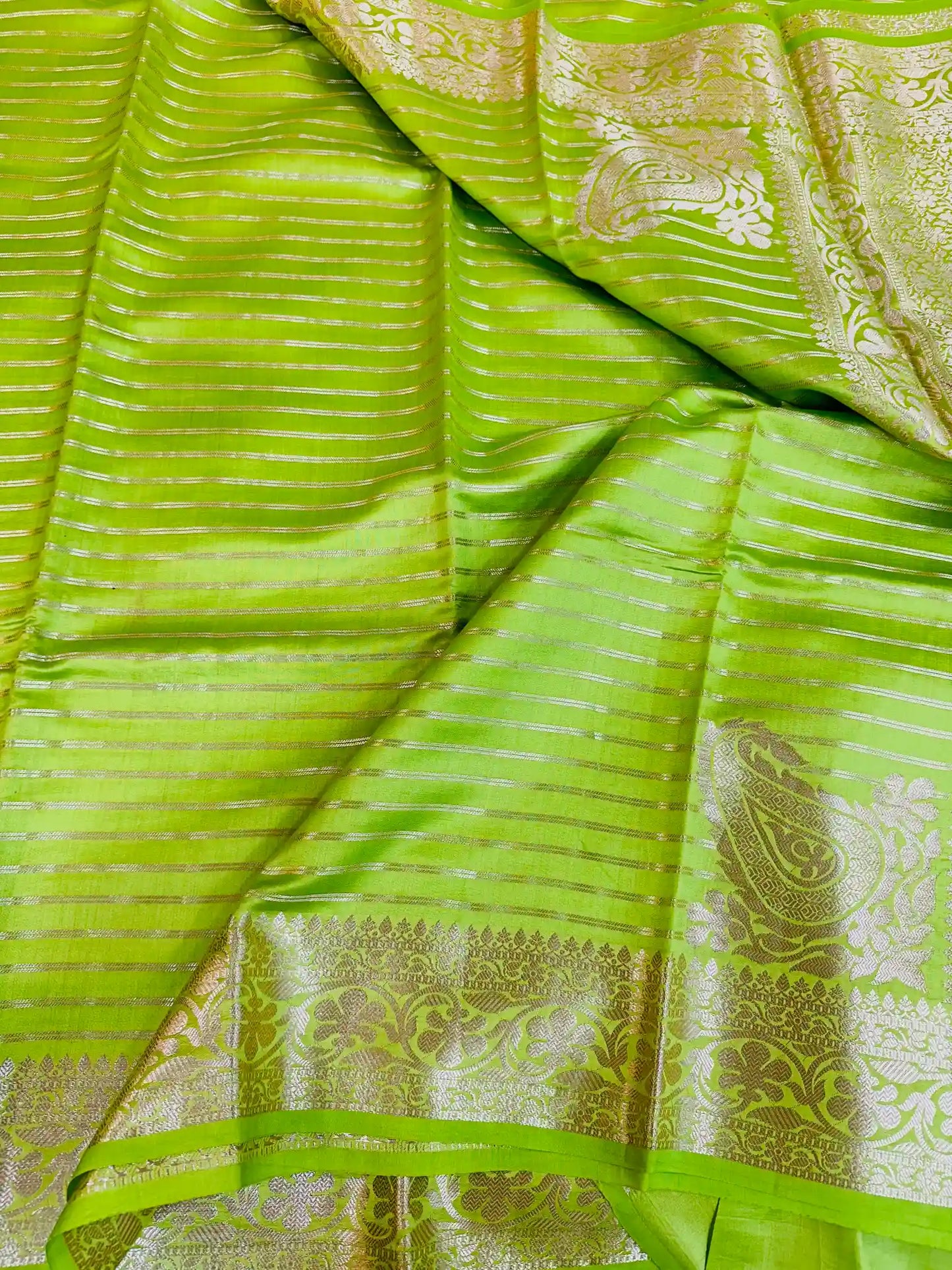 Parrot Green Pure Chiniya Silk Banarasi Saree